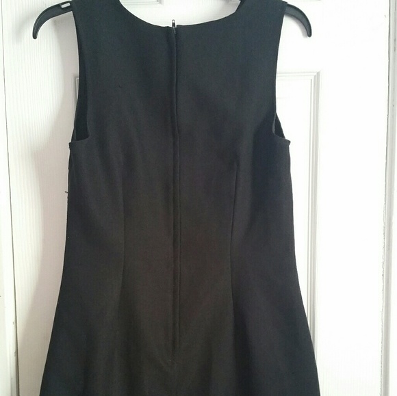 Shell dress - Picture 3 of 3